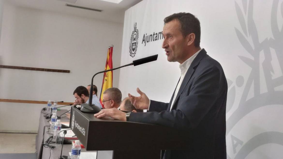 El Centro Social Francesc Cantó acoge la primera sesión del tercer Debate sobre el Estado del Municipio