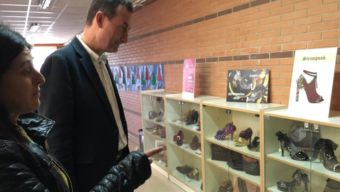 L’Ajuntament cedirà terrenys a la Conselleria per a ampliar l’IES Sixto Marco després de la seua conversió en Centre de Referència Nacional del Calçat