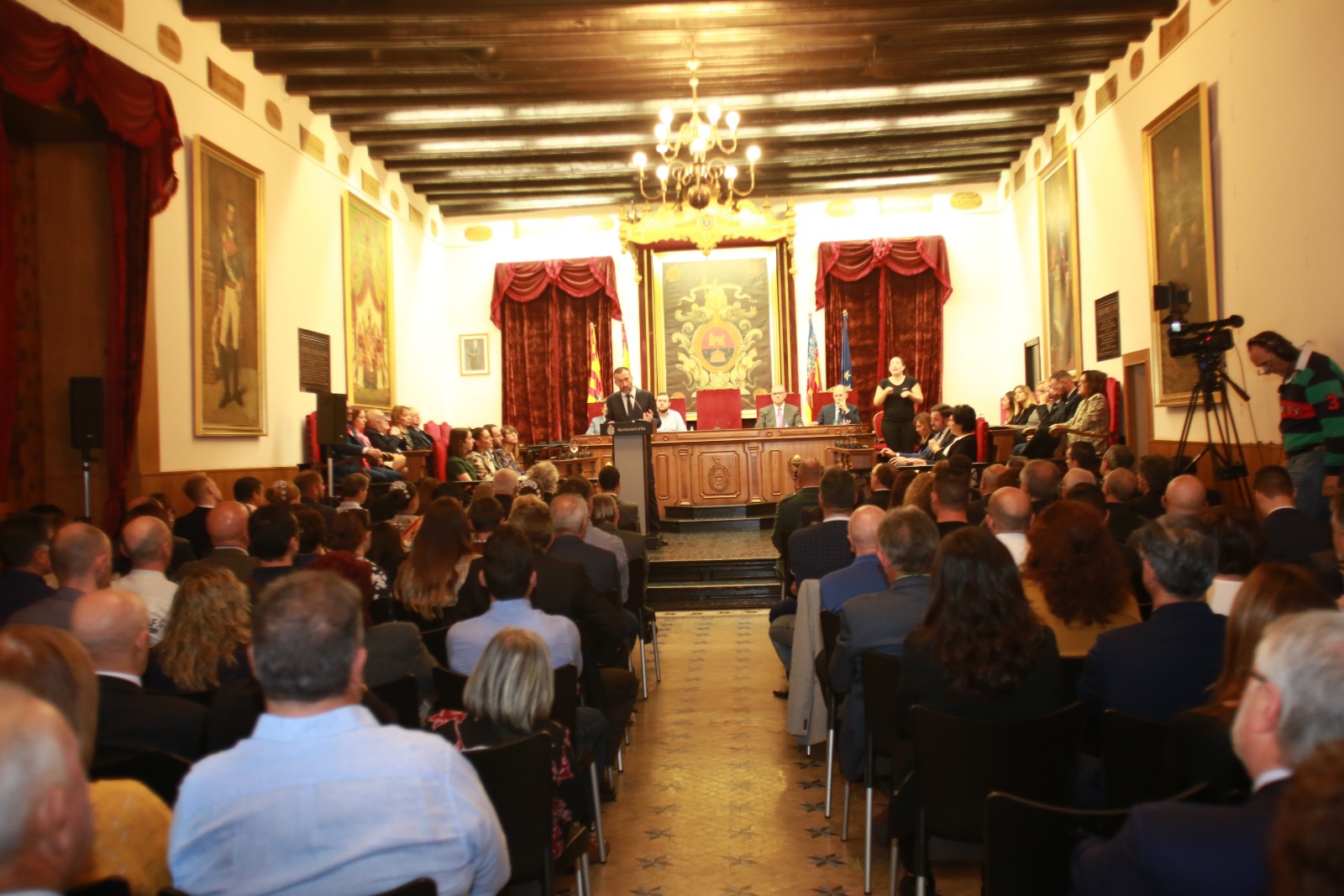 El alcalde de Elche defiende una reforma profunda de la Constitución ...