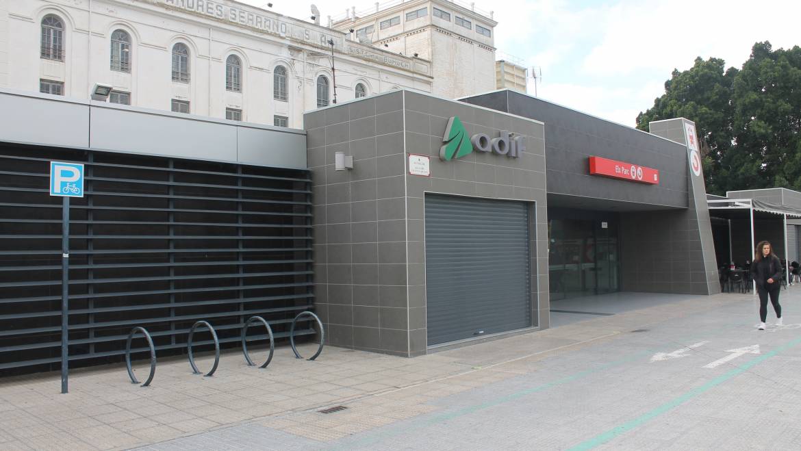 L’alcalde considera que és “molt bona notícia” per a Elx l’anunci de la compra de nous trens híbrids per a la línia de rodalia Alacant-Elx-Múrcia