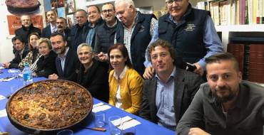 El alcalde entrega el “costrero  de honor” a título póstumo a José Martínez “Porronet” y a Diego Sánchez