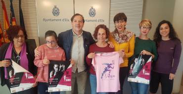 La IV Carrera de la Dama reúne a más de doscientas corredoras
