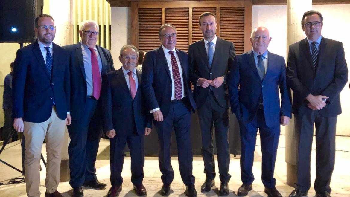 L’alcalde d’Elx i el regidor de Promoció Econòmica participen en el lliurament dels premis d’AESEC
