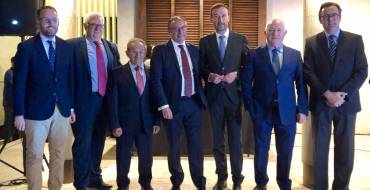 L’alcalde d’Elx i el regidor de Promoció Econòmica participen en el lliurament dels premis d’AESEC