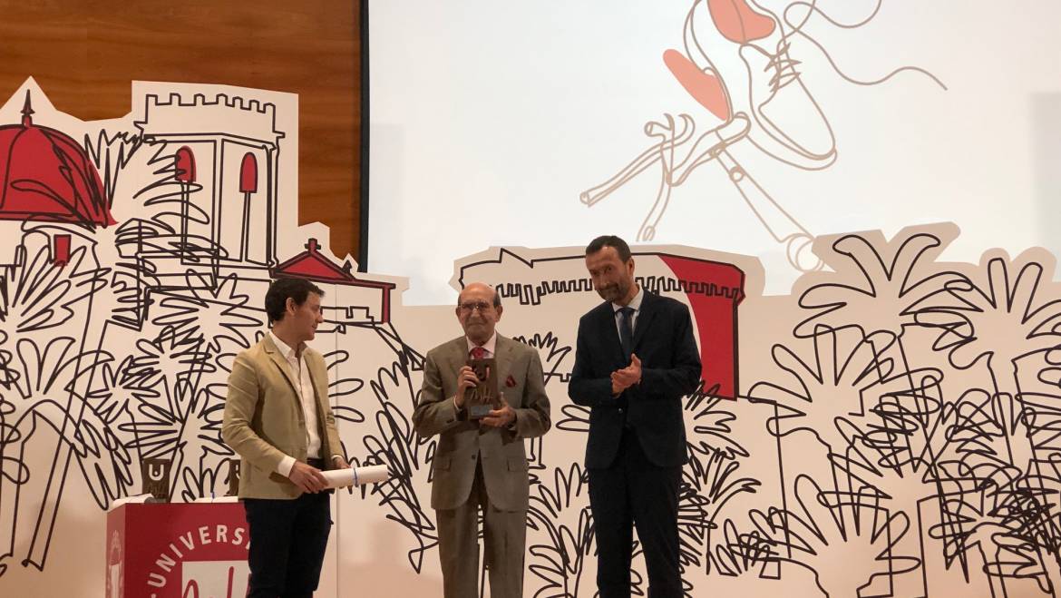 L’alcalde d’Elx, en el lliurament de premis del Consell Social de l’UMH