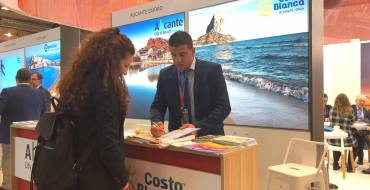 Elche se promociona en el mercado alemán en la ITB de Berlín, el evento turístico más importante de Europa