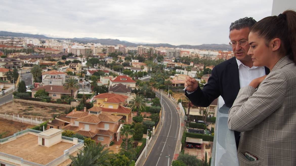 Visita del secretari autonòmic d’Habitatge, Lluís Ferrando, als ARRU de Sant Antoni i Palmerars