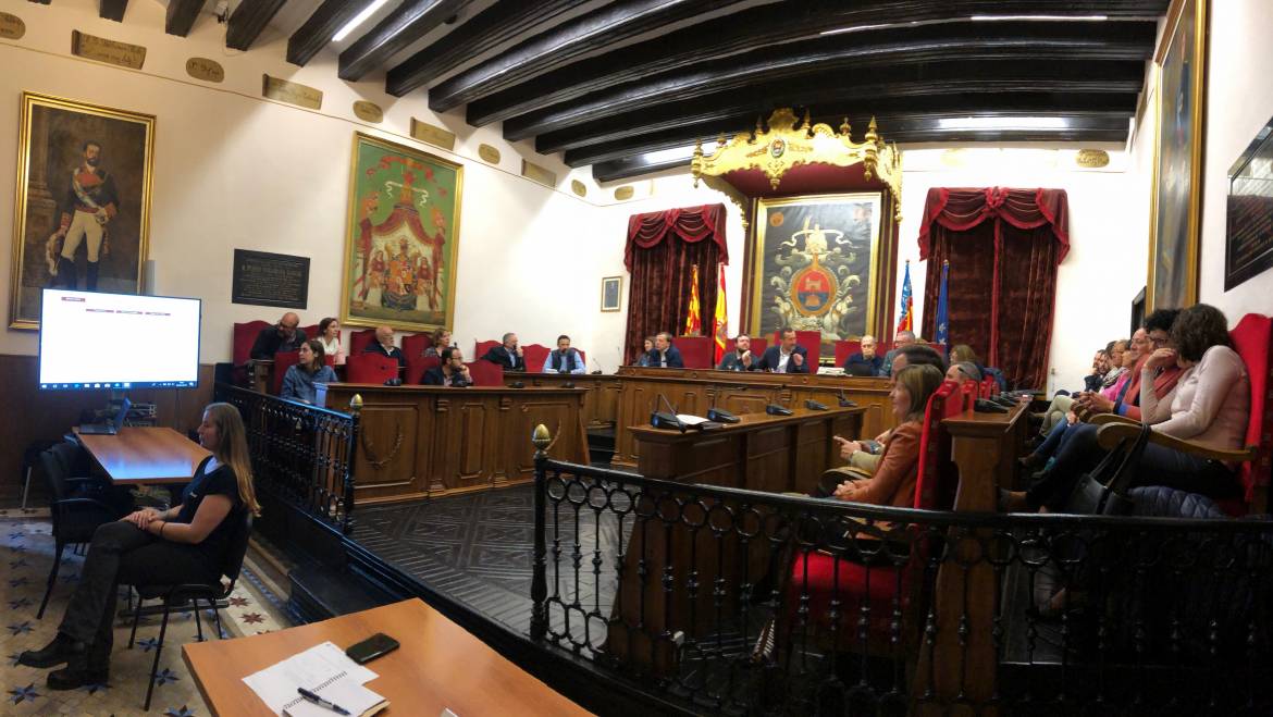 El Ayuntamiento ha celebrado el sorteo para la constitución de las 295 mesas electorales para las próximas elecciones generales y autonómicas