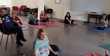 Inicio del Taller de Yoga en Casa de la Dona