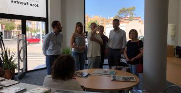 El alcalde visita las obras de mejora del CEIP Torrellano y de la nueva biblioteca