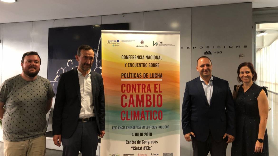 L’alcalde i el conseller d’Habitatge acorden intensificar la col·laboració per a avançar en la regeneració del barri de Sant Antoni i en la candidatura Elx Capital Verda 2030