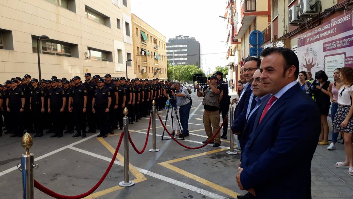 Treinta agentes de la Policía Nacional se incorporan a la Comisaría de Elche