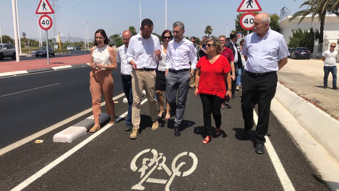 Este año se licitará el tramo que va de la Vereda de Sendres al cruce de Valverde, según informa el conseller de Obras Públicas Arcadi España