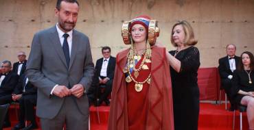 Acte de nomenament de la nova Dama Vivent