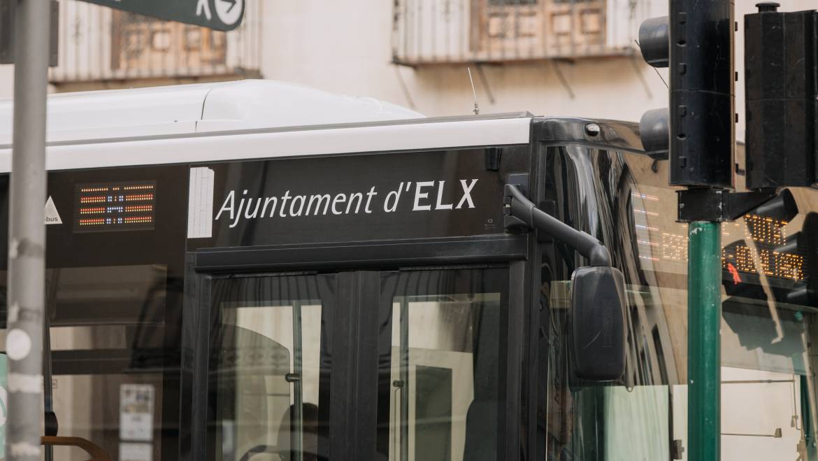 Comienza a operar el autobús circular en Arenales del Sol