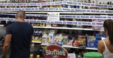 La Policía Local precinta tres establecimientos por venta de alcohol a menores