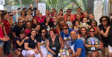 La comisión de fiestas del Paseo de Germanías gana el primer premio del Concurso de Arroz con Costra