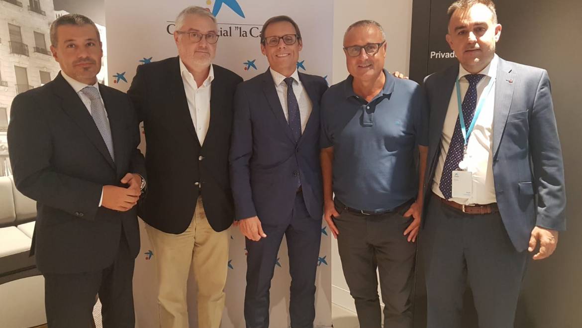 Impuls a la natació adaptada i a la iniciació esportiva en centres d’educació especial