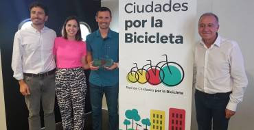 El presidente de la Red de Ciudades por la Bicicleta pone a Elx como ejemplo de educación y movilidad sostenible