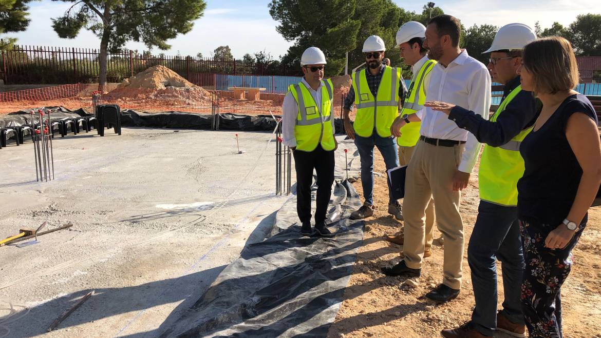 Las tres nuevas aulas de Infantil del colegio Els Garrofers de Matola estarán listas en enero