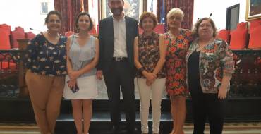 El alcalde aboga por un sistema de pensiones sostenible y servicios públicos de calidad en el Día de las Personas Mayores