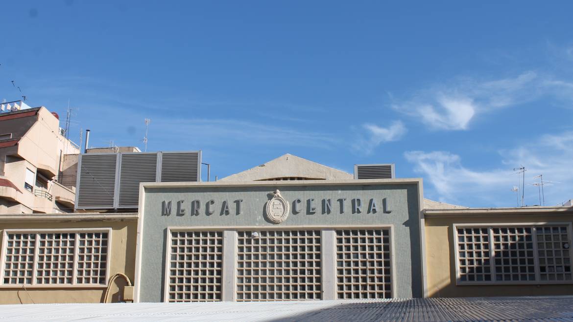 El Ayuntamiento considera que el derribo del Mercado Central que solicita Aparcisa no es pertinente ni oportuno durante la negociación de la rescisión del contrato