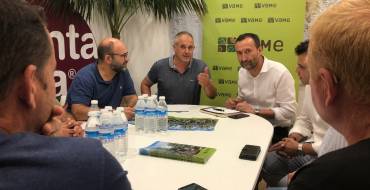 El alcalde se reúne  con los viveristas para buscar soluciones a los problemas del sector