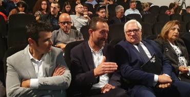 La moda llega a Elche con las tendencias que marcarán la primavera verano 2021