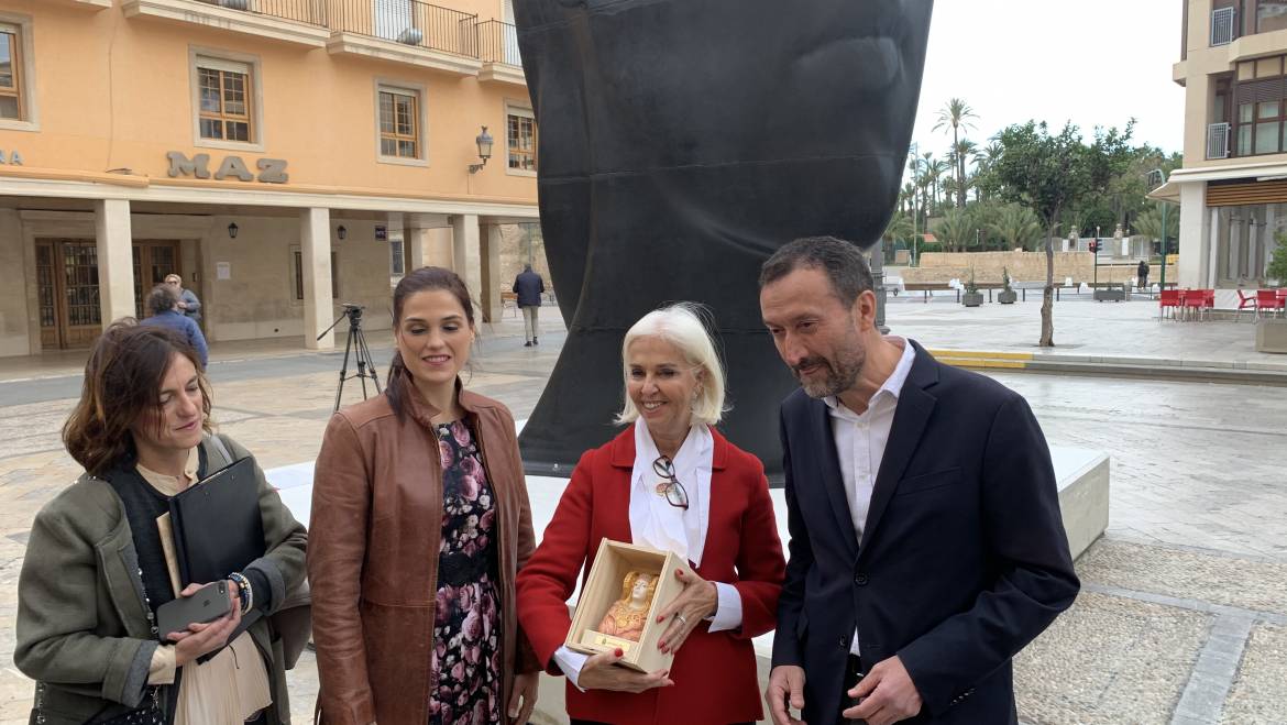 Inaugurada la exposición de las esculturas monumentales de Jaume Plensa en la Plaza del Congreso Eucarístico