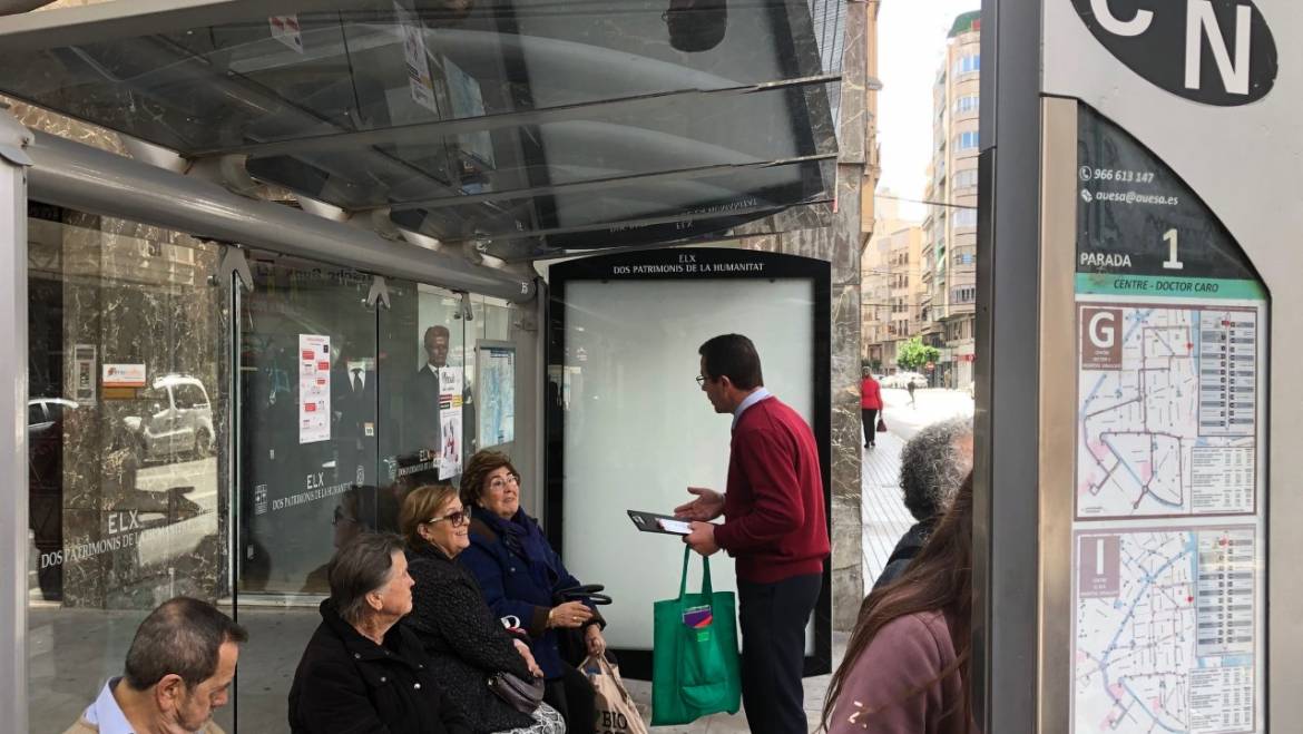 El alcalde anuncia que en 2023 el 50% de los autobuses urbanos serán híbridos