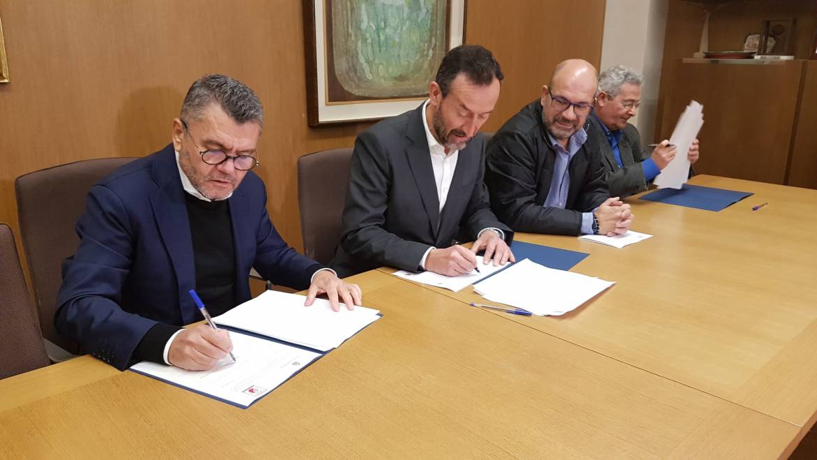 El Ayuntamiento destina 30.000 euros a la promoción y el cultivo sostenible de la granada mollar