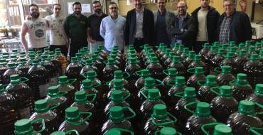 El Equipo de Gobierno prepara con las almazaras un plan para impulsar la venta de aceite ilicitano de calidad