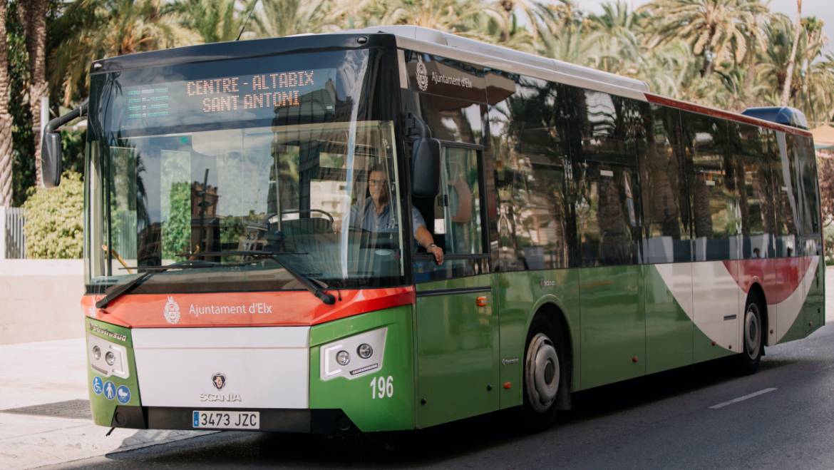 L’Ajuntament elimina el pagament en metàl·lic en el bus urbà i ajusta el bus a pedanies a la reducció de Conselleria
