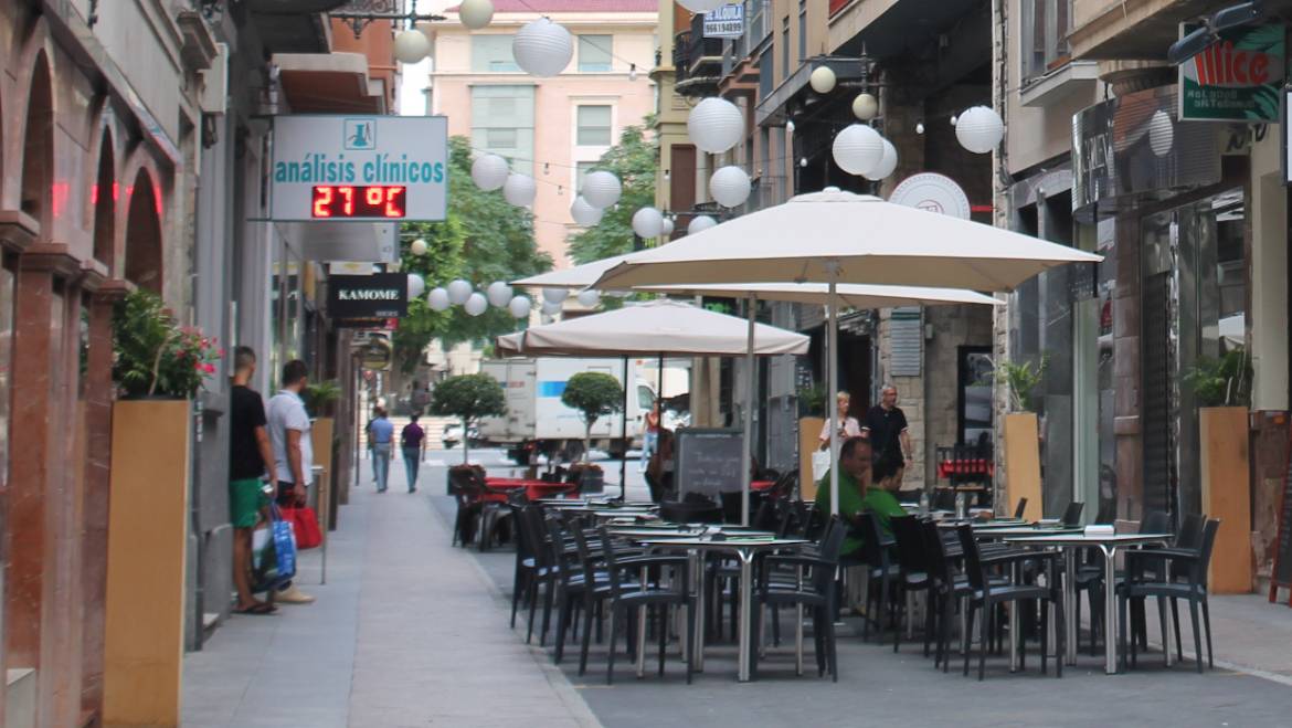 El Ayuntamiento no cobrará la tasa de Mesas y Sillas ni de Mercadillos los días que dure el estado de alarma