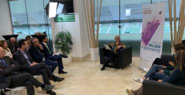 Carlos González assisteix a l’obertura de la Jornada “Dona i Esport”