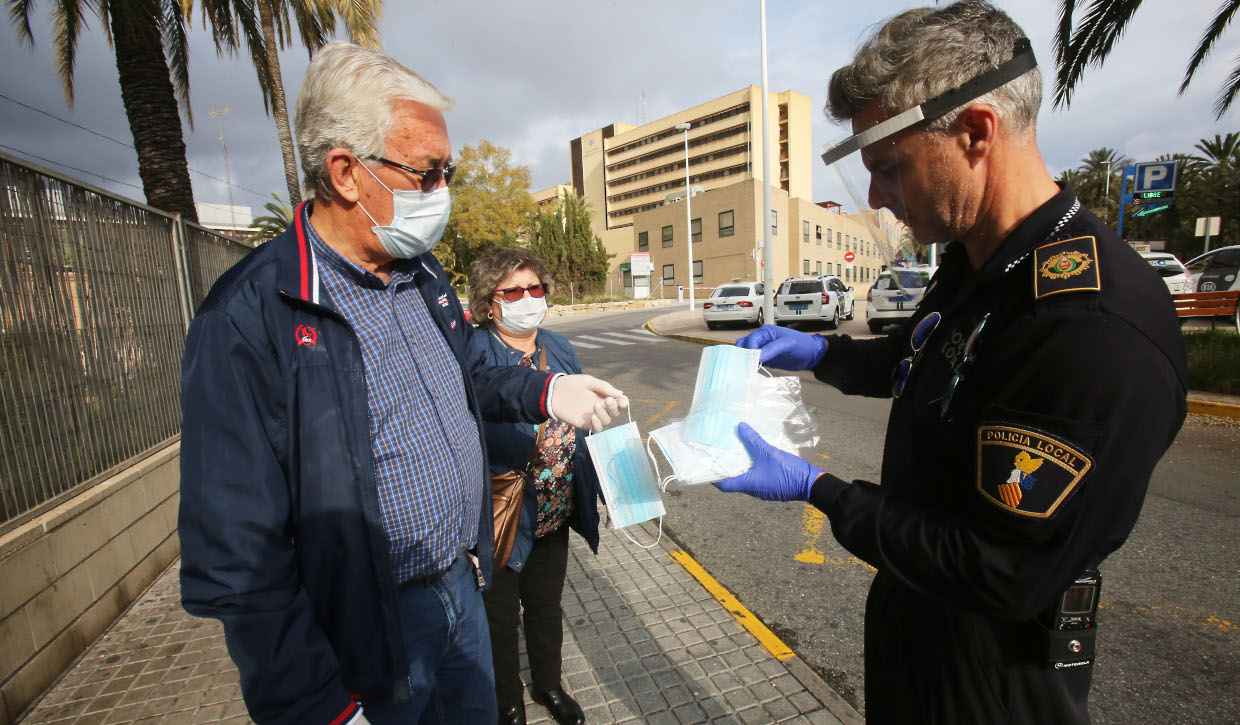 reparto-mascarillas-elche