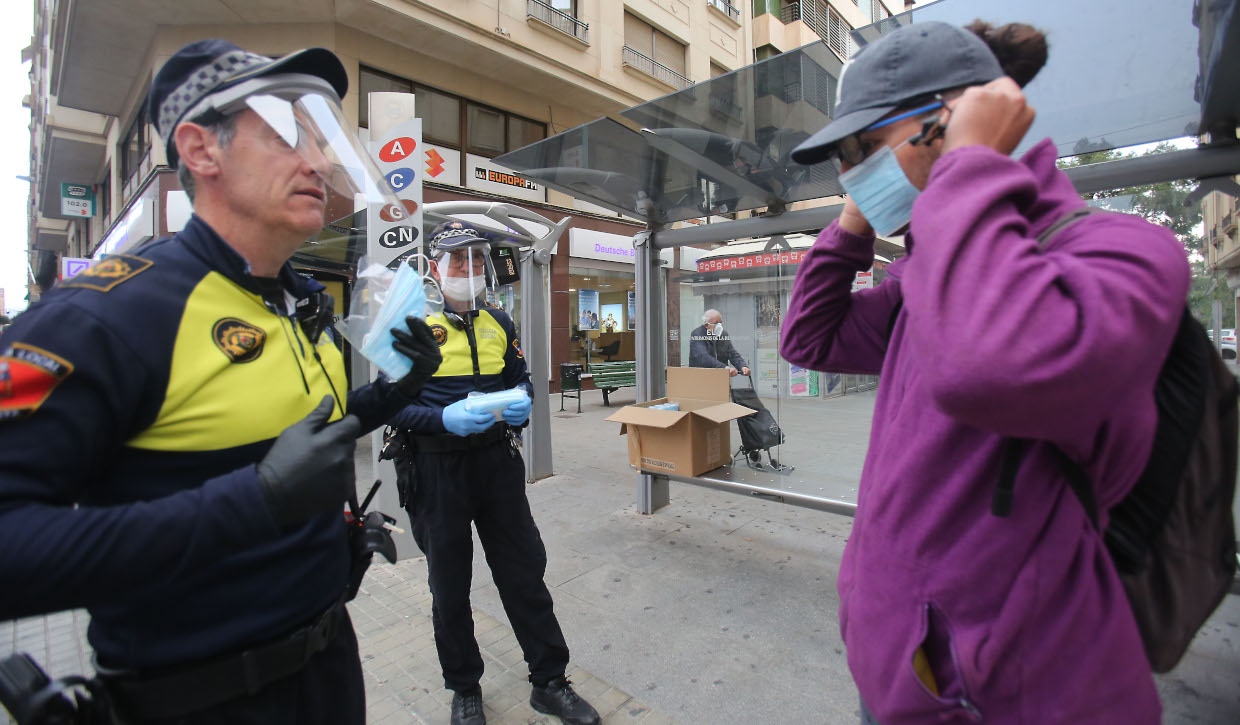 reparto-mascarillas-elche