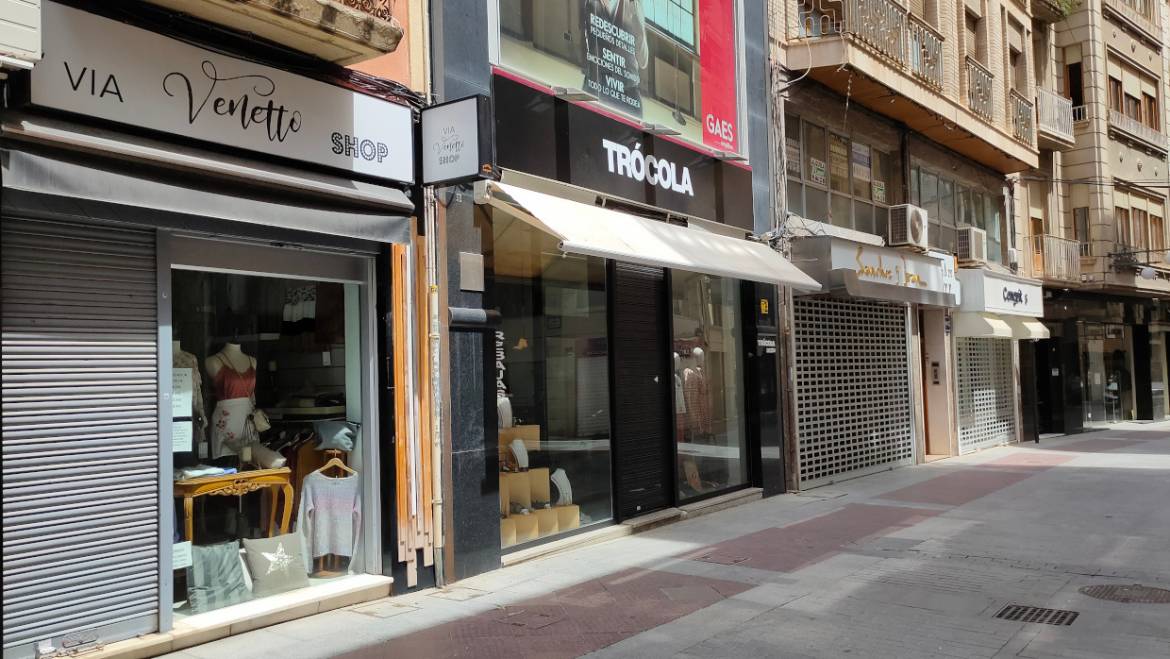 El regidor de Comerç demana la col·laboració ciutadana per a realitzar compres àgils, segures i puntuals