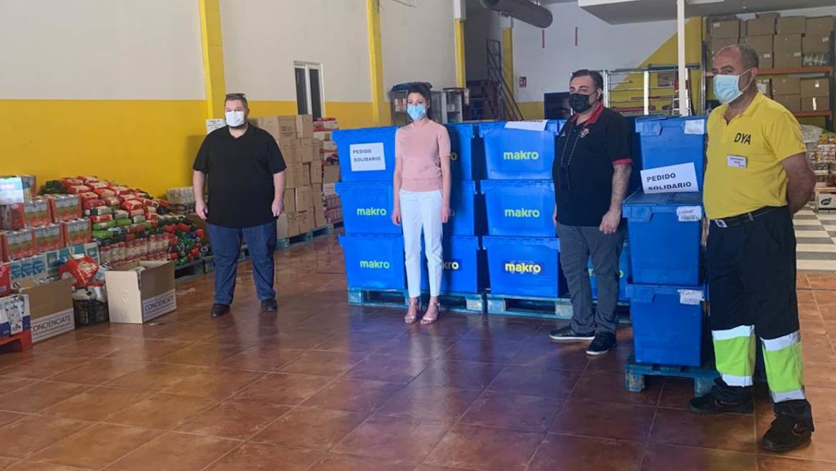 El Ayuntamiento agradece a la Gestora de Festejos la entrega de 1.700 kilos de alimentos para los colectivos más desfavorecidos