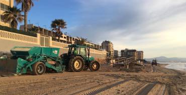 L’Ajuntament intensifica els treballs per a la posada a punt de les platges d’Elx