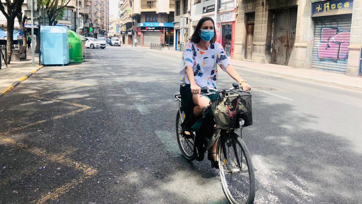 El Ayuntamiento espera que los nuevos carriles bici provisionales estén operativos durante el verano