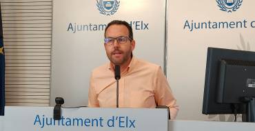 “La adjudicación de obras y servicios del Ayuntamiento es una herramienta para la reactivación económica”