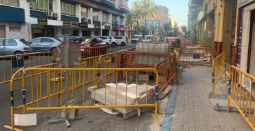 Arrancan las obras en la calle Andreu Castillejos para la creación de una nueva zona comercial