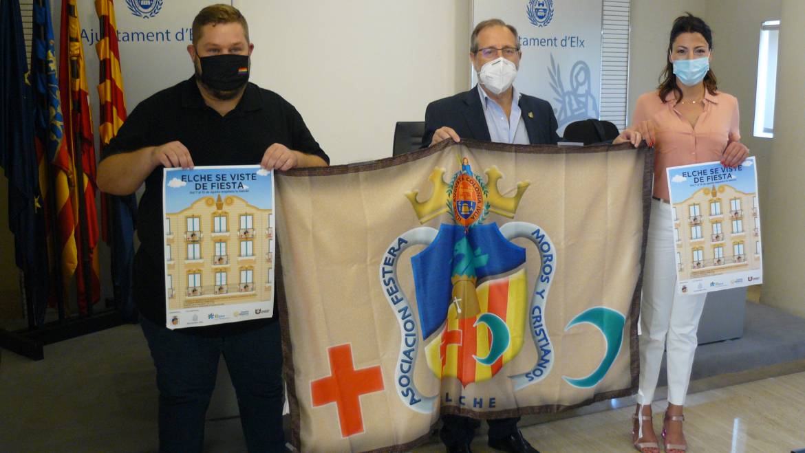 La iniciativa solidaria ‘Elche se viste de fiesta’ llenará los balcones de luz y color con banderas de Moros y Cristianos