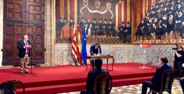 El alcalde firma el acuerdo de reconstrucción de la Comunidad Valenciana y reclama la participación en el fondo europeo con el fin de combatir la desigualdad y reactivar la economía