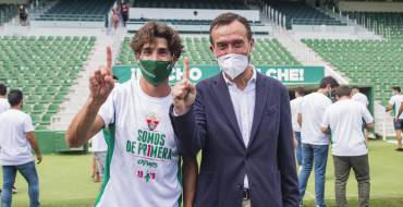 Carlos González: “Con vuestro triunfo ayer en Girona se ha hecho justicia a este club y a esta ciudad”