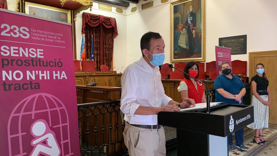 Elche se posiciona contra la explotación sexual y la trata de mujeres y menores