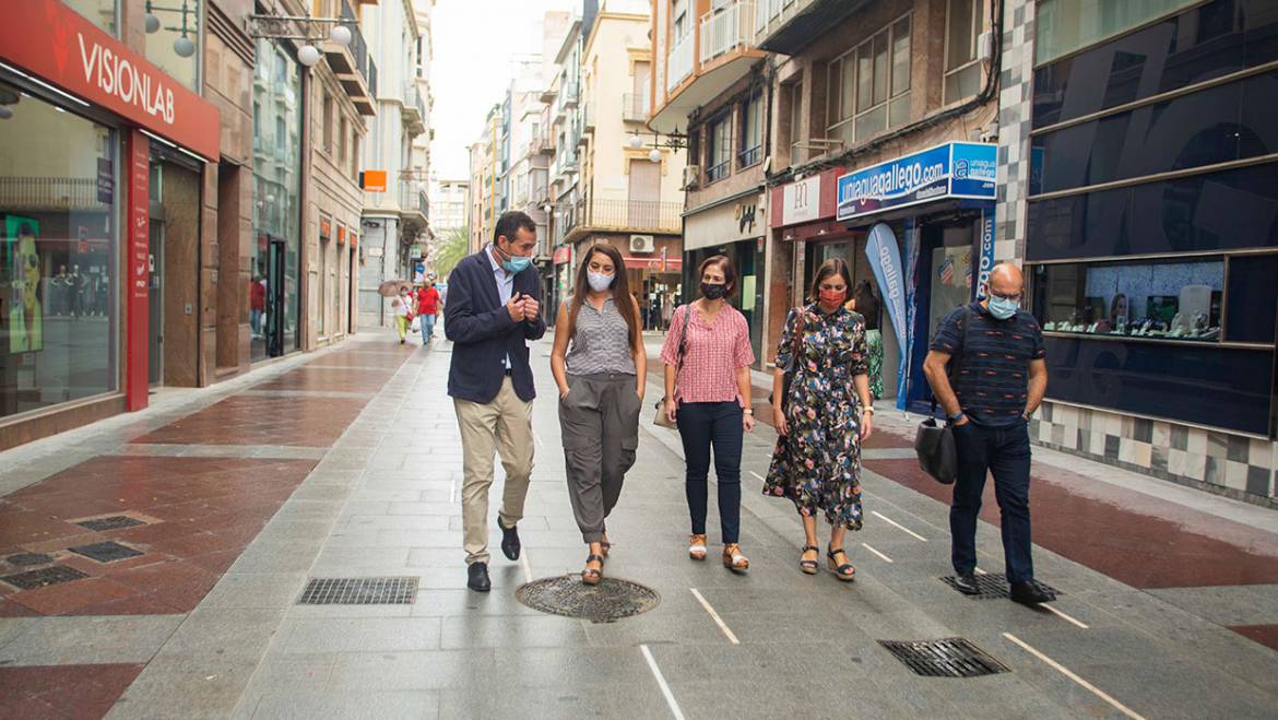 La Consellera de Transición Ecológica elogia la contribución de la peatonalización de la Corredora en la lucha contra el cambio climático
