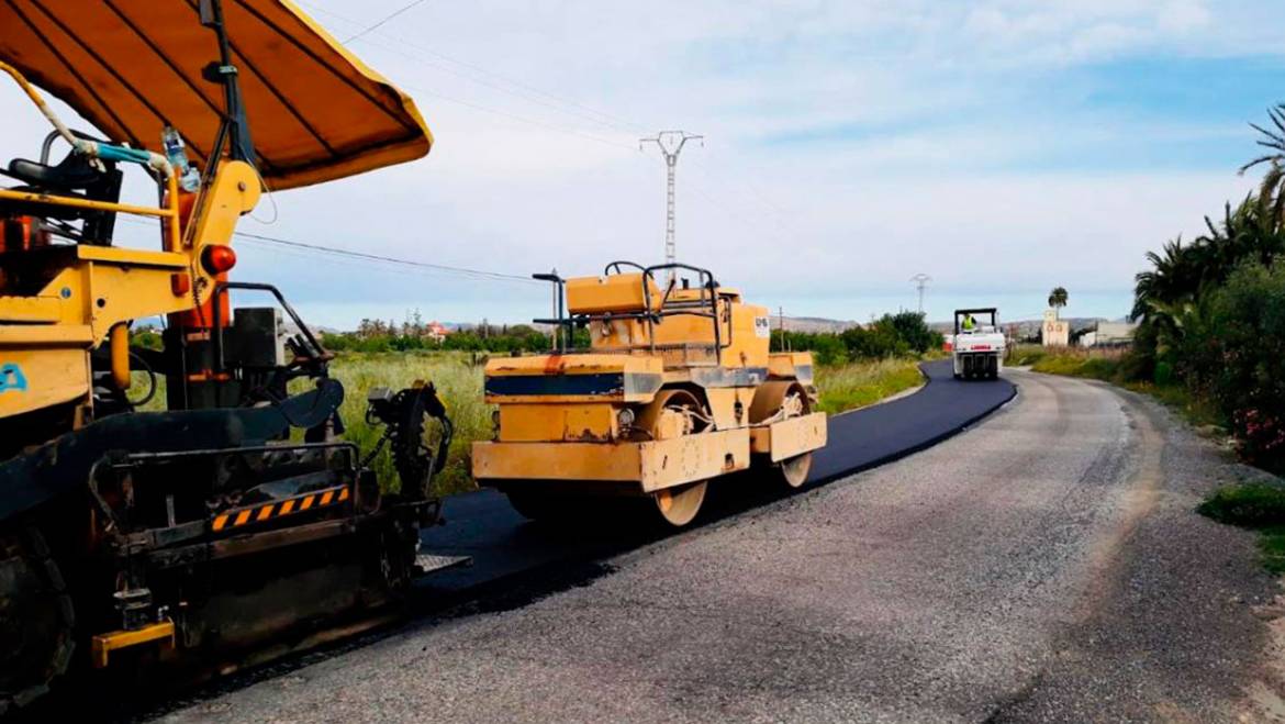 El Ayuntamiento realiza la mayor inversión de las últimas legislaturas en la mejora del asfaltado de calles en barrios y pedanías