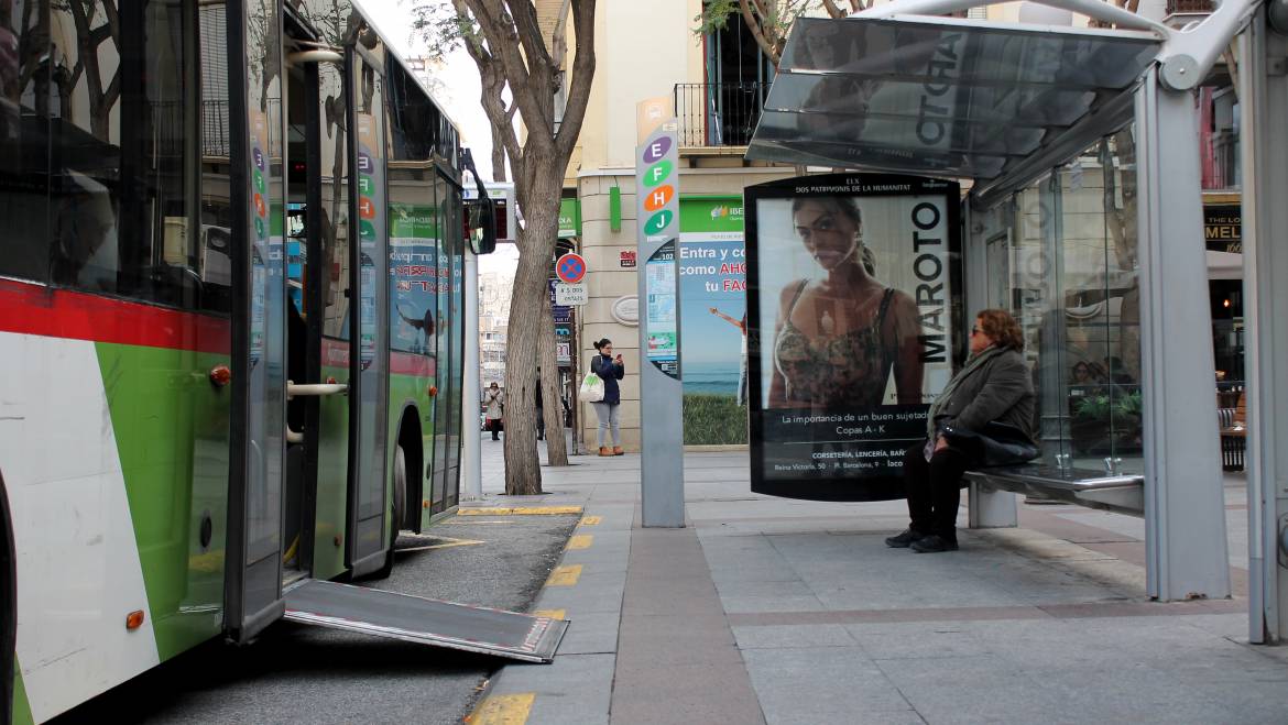 La Policía Local de Elche detiene a un hombre de 34 años por el robo con violencia a un menor